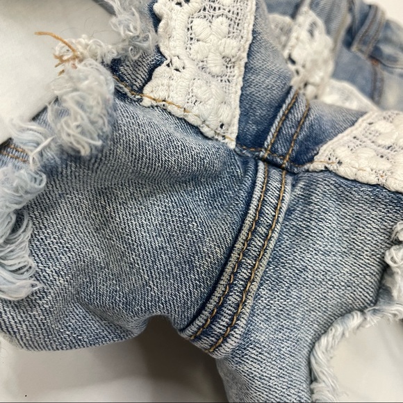 American Eagle Womens Size 6 Hi Rise Shortie Shorts Jean Lace Stretch #0424 - Picture 5 of 11